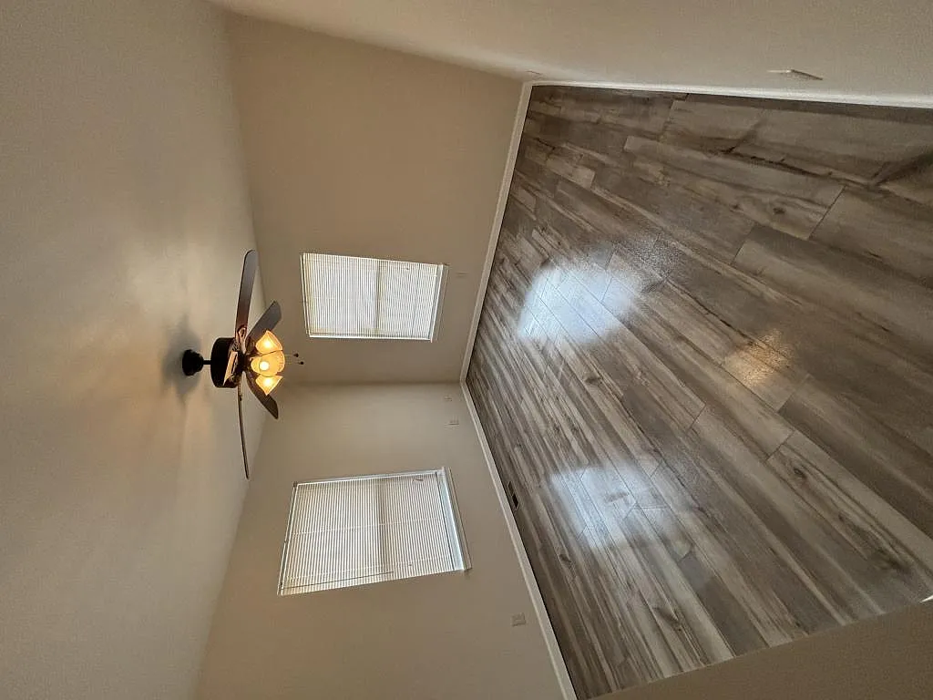 1503 S Moffet Ave — Photo 4