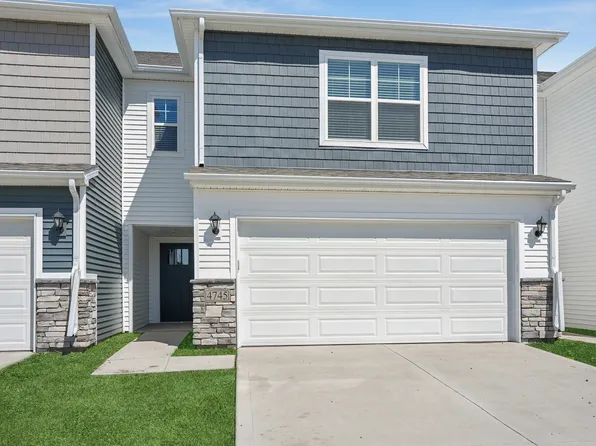 4745 171st St, Urbandale, IA 50323