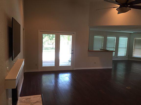 5th image of 11633 Pine Creek Ct