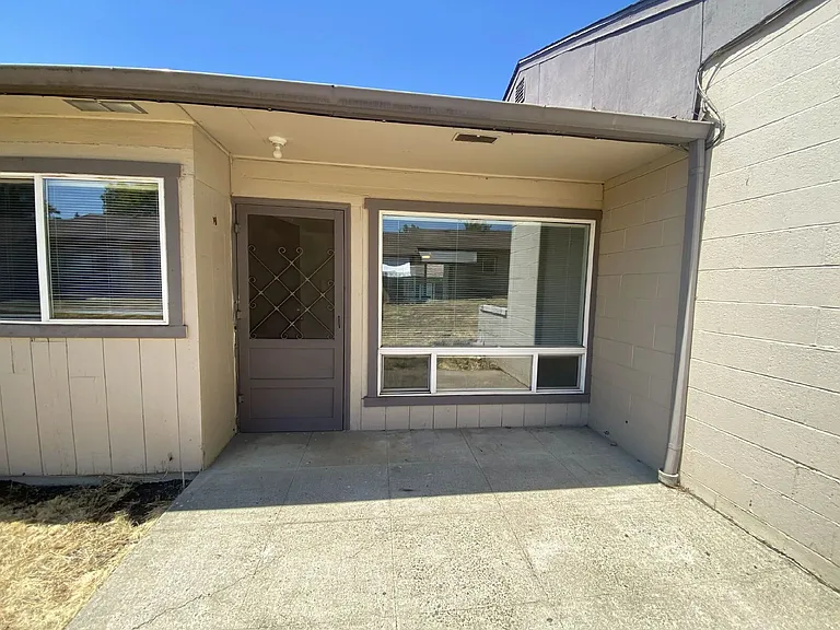 769 NE Alameda Ave — Photo 25