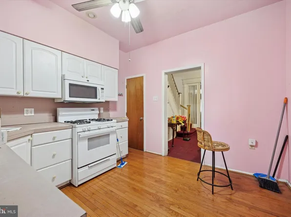 1726 N Lindenwood St, Philadelphia, PA 19131