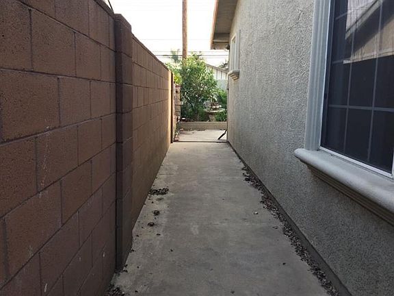 4th image of 14939 Gale Ave