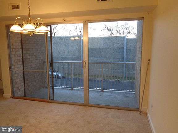5th image of 8002 Chanute Pl Unit 20/8