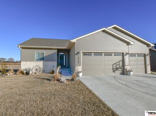 1060 W Panorama Rd, Lincoln, NE 68523