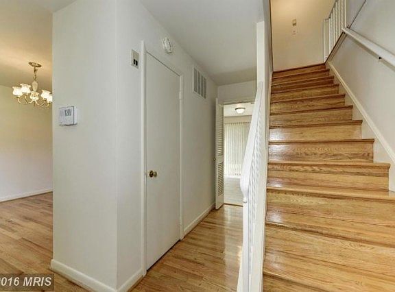 4th image of 5610 Broadmoor St