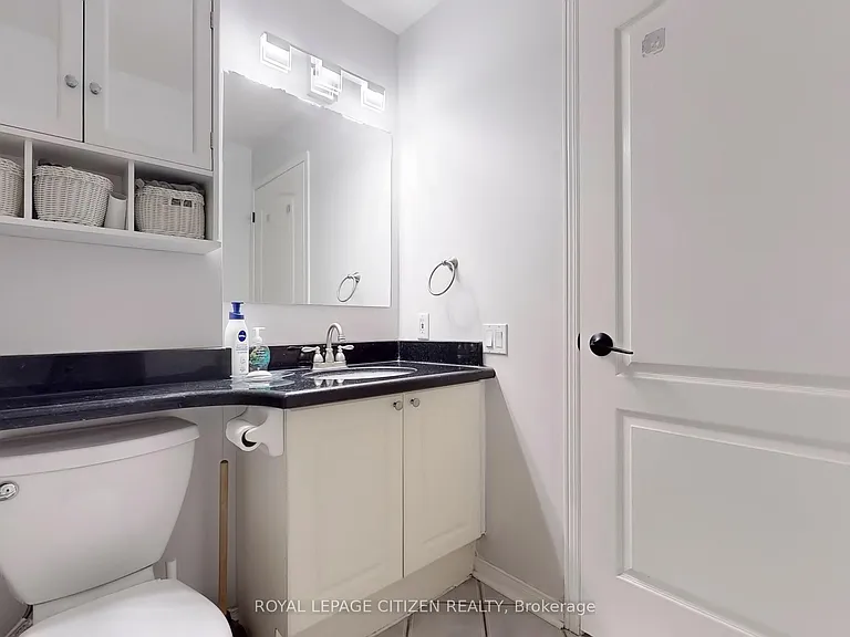 555 Yonge St #302 — Photo 9