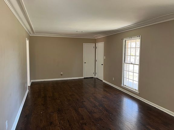 5th image of 736 Joryne Dr