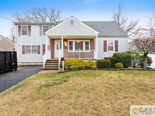 316 Pulaski St, Dunellen, NJ 08812