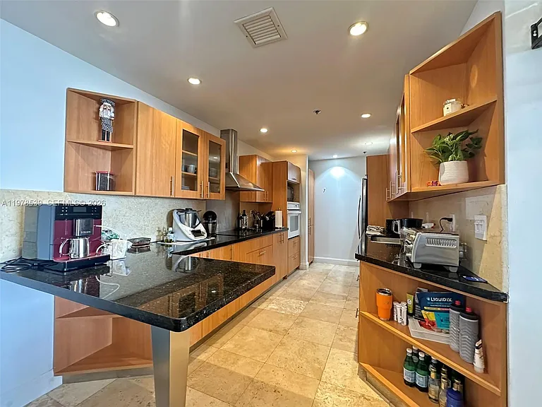 251 Crandon Blvd #606 — Photo 8