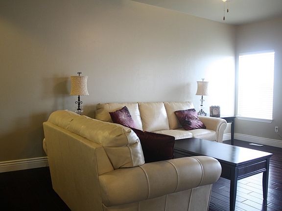 3rd image of 4867 W Anise St