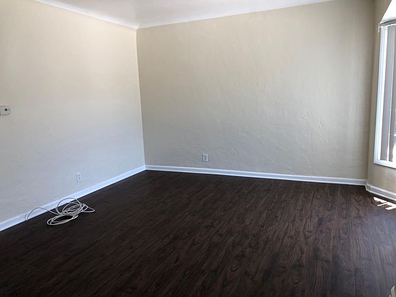 4th image of 17718 Jersey Ave