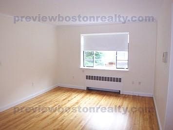 2nd image of 78 Saint Paul St #Z1