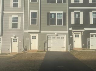 306 Avon Dr #248, Red Lion, PA 17356