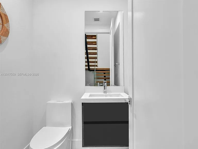 4640 SW 32nd Ave #D1 — Photo 34