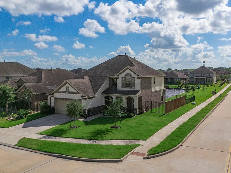 2202 Anzio Ct — Photo 45