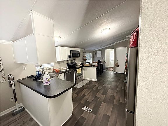 4th image of 1475 Johnson Rd