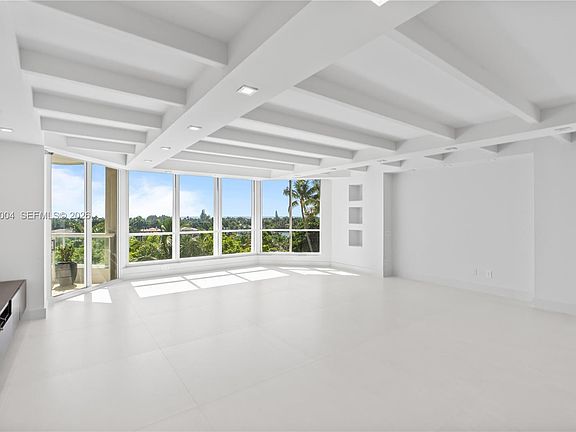 2nd image of 21150 Point Pl APT 701