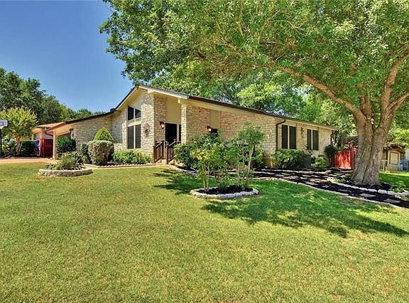 3rd image of 401 Greenway Dr