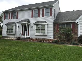 7 Peachtree Ln, Mullica Hill, NJ 08062