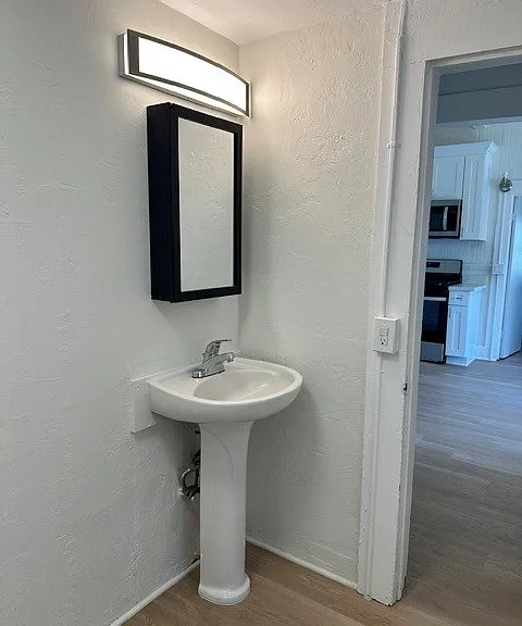 261 Irving Ave — Photo 14