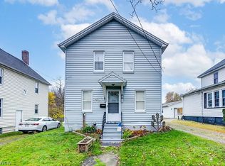 436 S Walnut St, Ravenna, OH 44266
