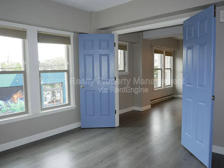 505 E Denny Way #102 — Photo 11
