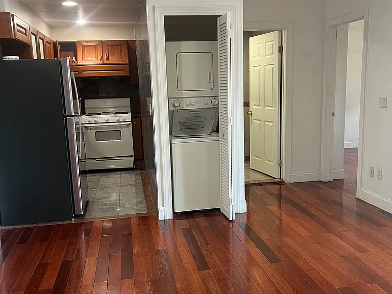 4318 Main St #11C — Photo 1