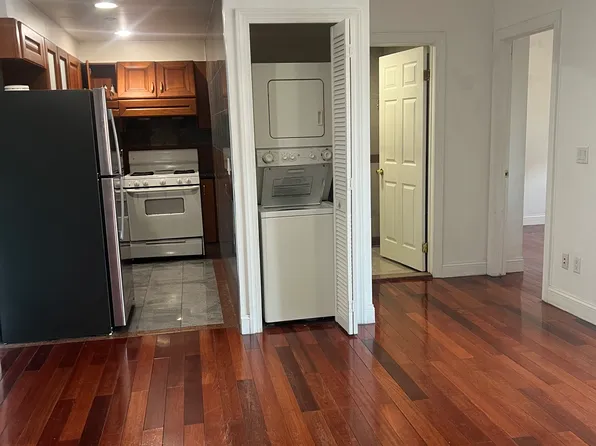 4318 Main St APT 11C, Flushing, NY 11355