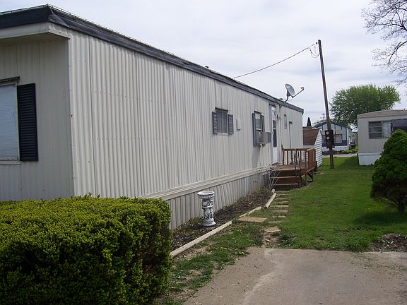 2nd image of 1511 Coyne Ctr Rd Woodland Trlr Park