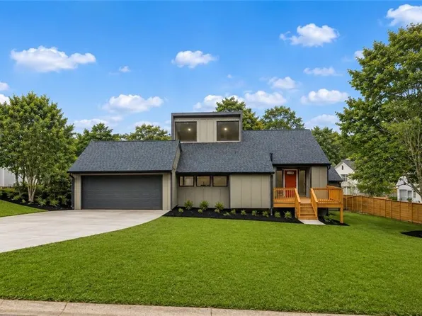 5309 Golfcrest Cir, Stone Mountain, GA 30088
