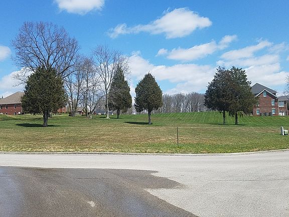 5th image of 82 Evening Shade Dr
