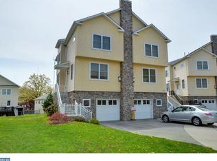 707 Valley Green Ct, Philadelphia, PA