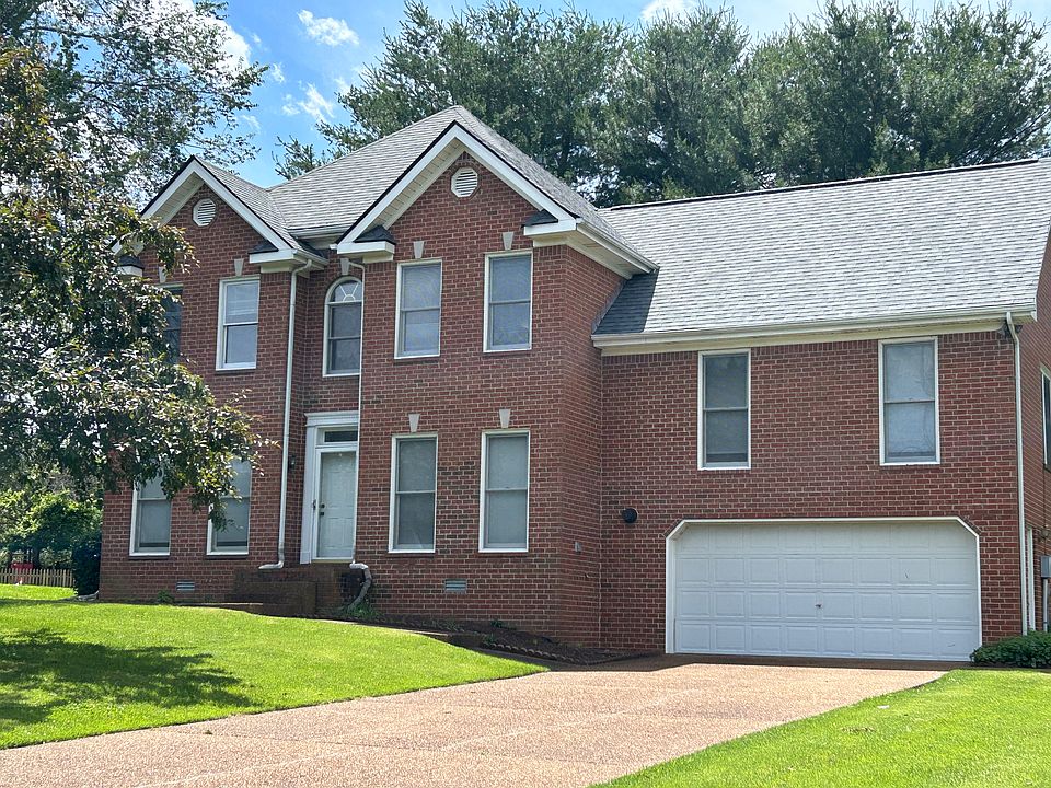 2731 New Port Royal Rd.
Crowne Pointe Subd.
Thompson's Station, TN. 37179