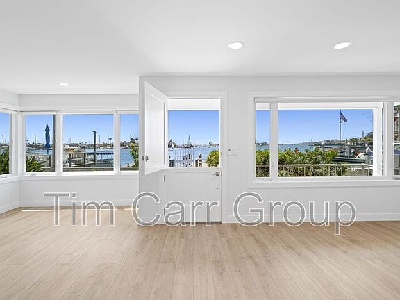 5th image of 112 S Bayfront