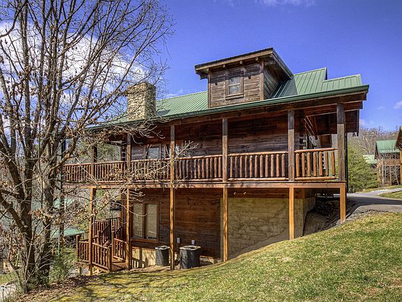 4th image of 3223 White Falcon Way
