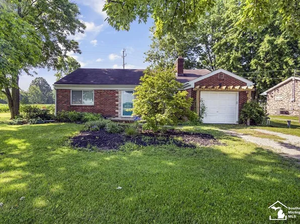 655 W Samaria Rd, Temperance, MI 48182
