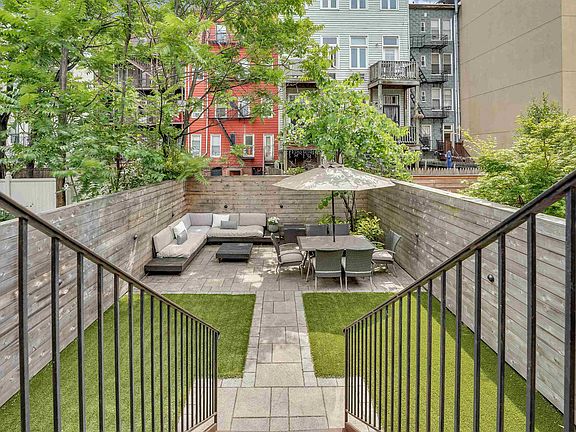 4th image of 221 Monroe St APT 1