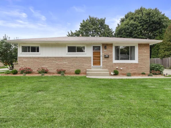 3982 South 75th STREET, Milwaukee, WI 53220