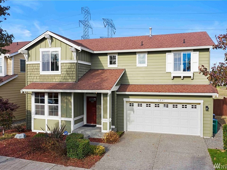 1st image of 1231 32nd Pl NE