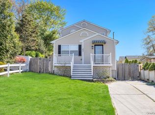 43 Comus Road, Rocky Point, NY 11778