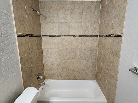3rd image of 348 Spring Branch Ln