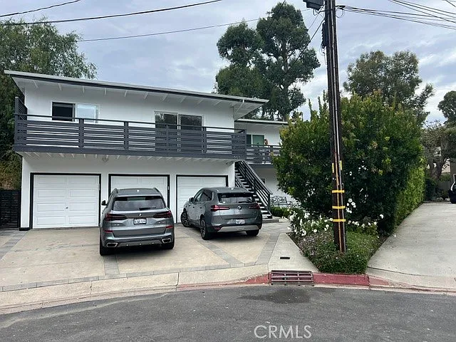 603 Griffith Way — Photo 2