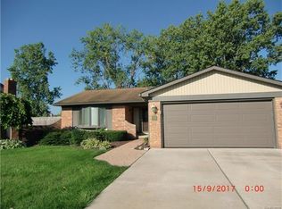 27656 Wyatt Ave, Brownstown, MI 48183