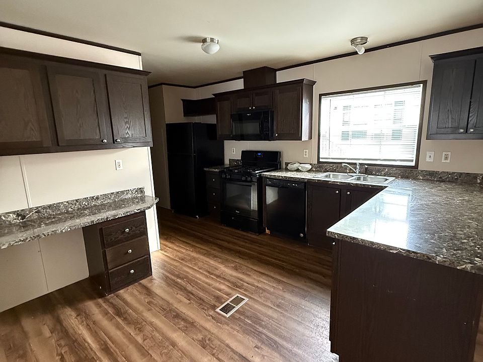 2nd image of 367 Parker Lake Dr