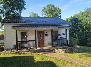 402 Mills Ave, Flemingsburg, KY 41041