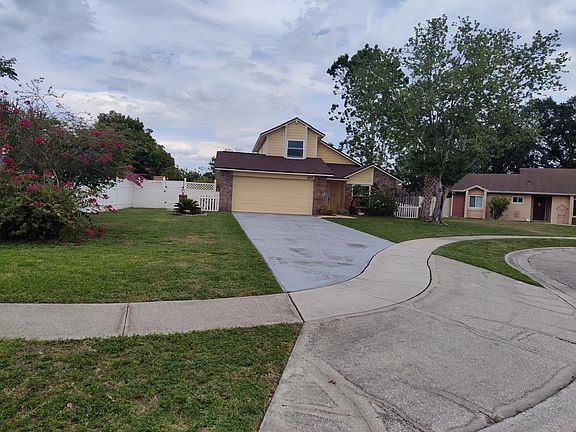 2nd image of 11907 Cottoneaster Ct
