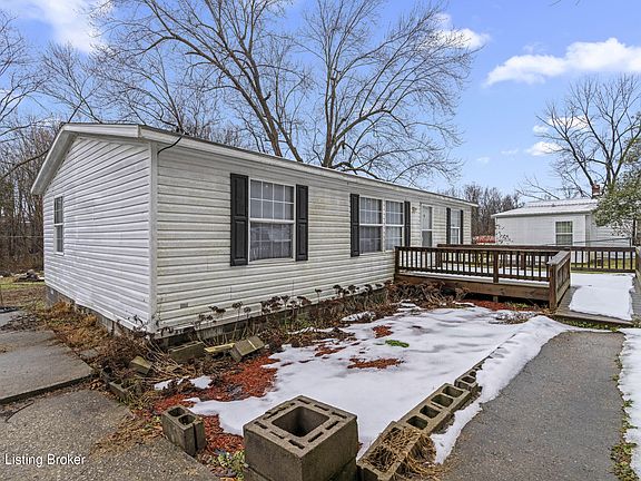 4th image of 212 Highland Ave