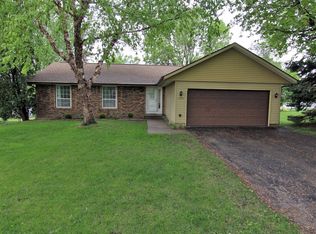 1300 40th Street Pl, Marion, IA 52302