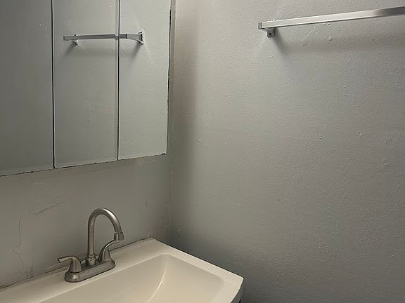 3rd image of 6354 Shannon Pkwy #1-19B
