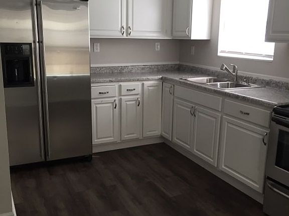 5th image of 18-26 Holt St #18